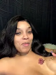 Rakiyahcharms webcam model stream image