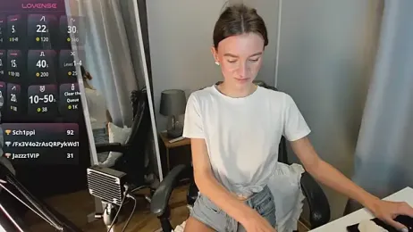 EvaToniz webcam model stream image