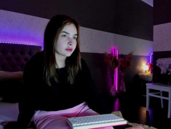 LunaHeadly webcam model stream image