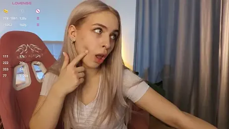 ShinyBarbie webcam stripchat model stream image