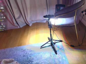 DarwinandLilu webcam model stream image