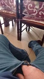 Brutuss webcam model stream image