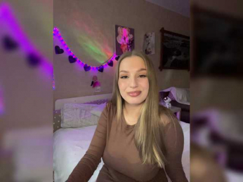 RoseKitty webcam model stream image