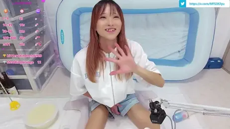 ki-lyu webcam stripchat model stream image