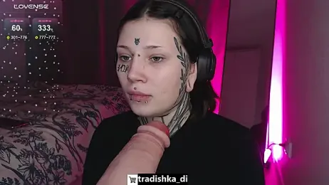 tradishka webcam model stream image