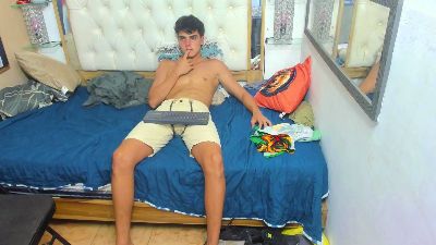 heiker_ webcam model stream image