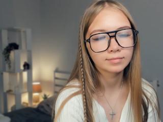 Aisly Everist webcam model stream image
