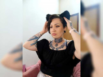 SenoritaDakota webcam model stream image