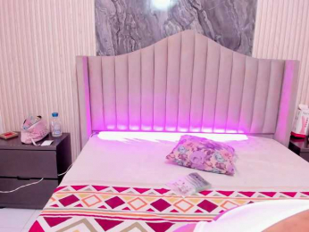ChlooeEvanss webcam model stream image