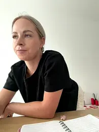 streetdoll webcam model stream image