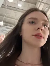 MilaBee webcam model stream image