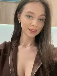 MilaBee webcam model stream image