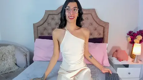 ViolettaReyyes webcam stripchat model stream image