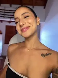 Ale_Lewis webcam model stream image