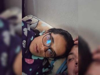 Saritaandmiguel webcam model stream image