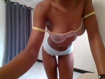 Pinky09 webcam bongacams model stream image