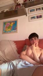 Alvaroguisan webcam cam4 model stream image