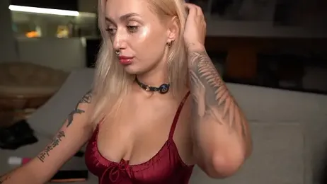 _Kiss_me_hard_ webcam stripchat model stream image