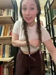 FroggyAnna webcam stripchat model stream image