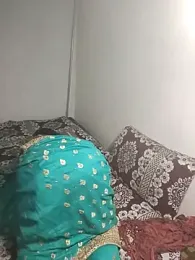 Hot_SALONI_21 webcam model stream image