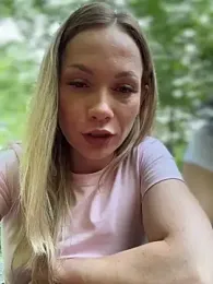 MeekyRich webcam model stream image