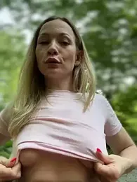 MeekyRich webcam model stream image