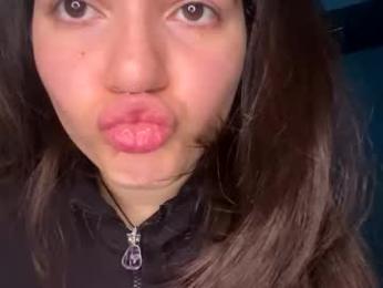 kikilove15 webcam model stream image