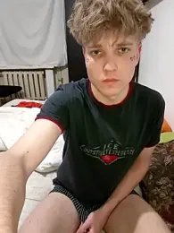 Paradeevich_And webcam model stream image