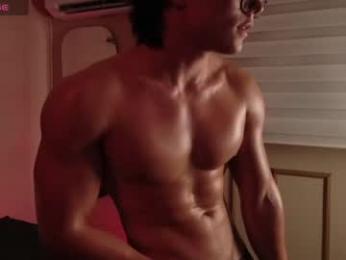 kyliam_big webcam model stream image
