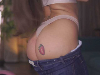MissKiarra webcam model stream image