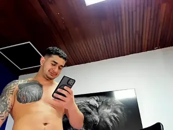 king_falconer webcam model stream image