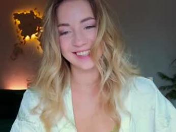 emmi_rosee webcam model stream image
