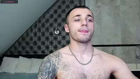 PaulGrow webcam model stream image