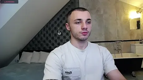 PaulGrow webcam model stream image