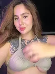 ValerieHilton webcam model stream image