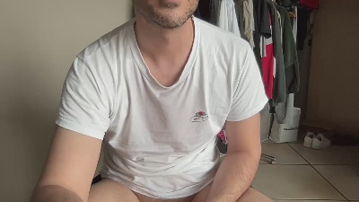 ragazzoxxl webcam model stream image