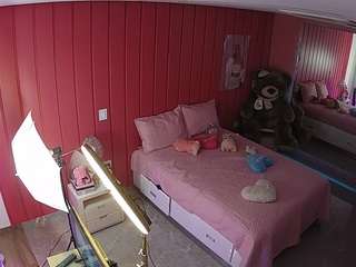 voyeurcam-casa-salsa-bedroom-5 webcam model stream image