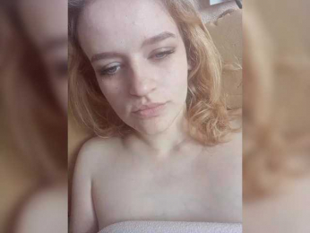 EvelynXKukla webcam model stream image