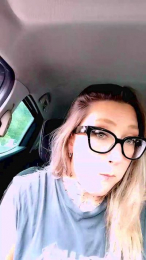 Love2hot2 webcam model stream image