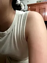 A_Ling webcam model stream image