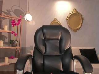mia-robert1 webcam model stream image