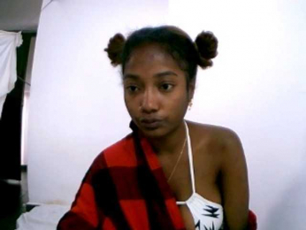 Chocolatedoll webcam model stream image