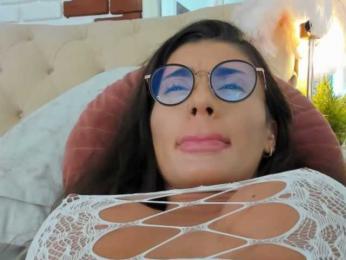 DariaAmaris webcam model stream image