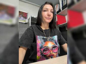 Lisa2016 webcam model stream image