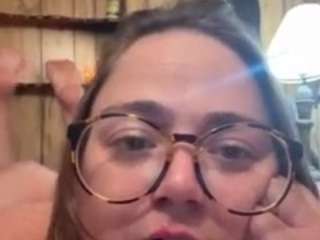 glassslippertease webcam model stream image