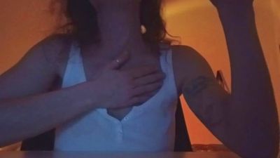 Larafoxok webcam cam4 model stream image