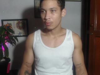 Rui Maddoox webcam model stream image