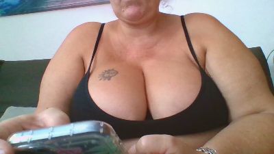 Curvycanary80 webcam model stream image