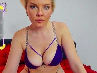 cosmicwarrior webcam model stream image