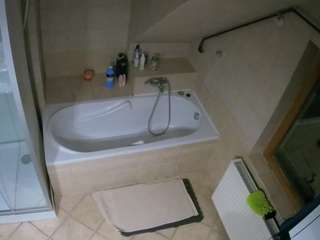voyeurcam-julmodels-bath-2nd-1 webcam model stream image